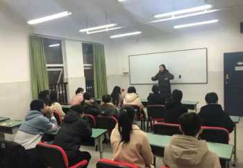 播音主持专业可以报考什么大学专科 播音主持专业可以报考什么大学