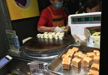 饽饽 大家都说说“饽饽”和“馒头”的区别