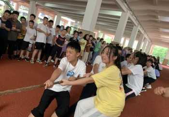 成都部队夏令营 成都夏令营军事训练基地