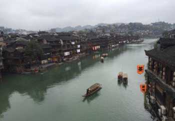 牛毛细雨的意思是什么 牛毛细雨