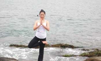 瑜伽教练的收入怎么样 深圳专业瑜伽培训机构要多少钱？哪个最专业