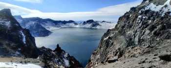 火山翻译 如何判断某处为火山口？活火山？死火山